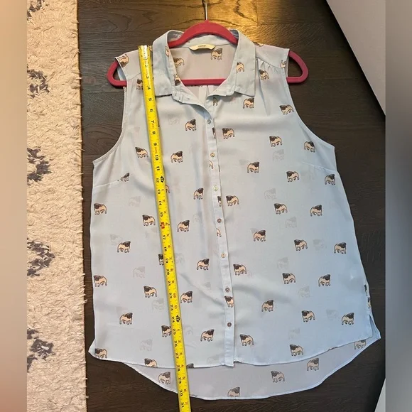 Pug print sleeveless blouse - Picture 9 of 9